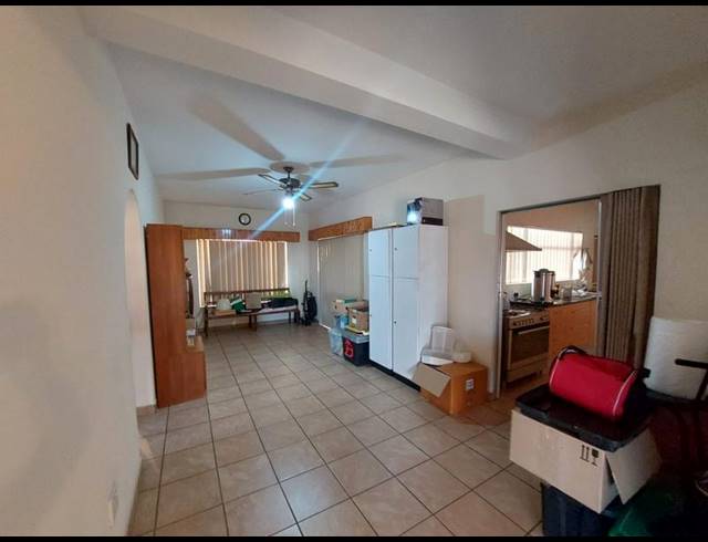 5 BEDROOM HOUSE FOR SALE IN MAGALIESKRUIN